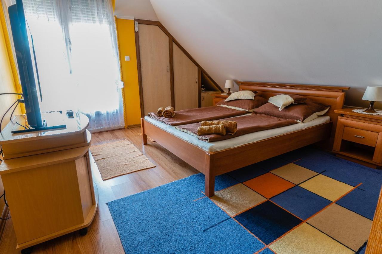 Gál Apartmanház Harkány Exterior foto