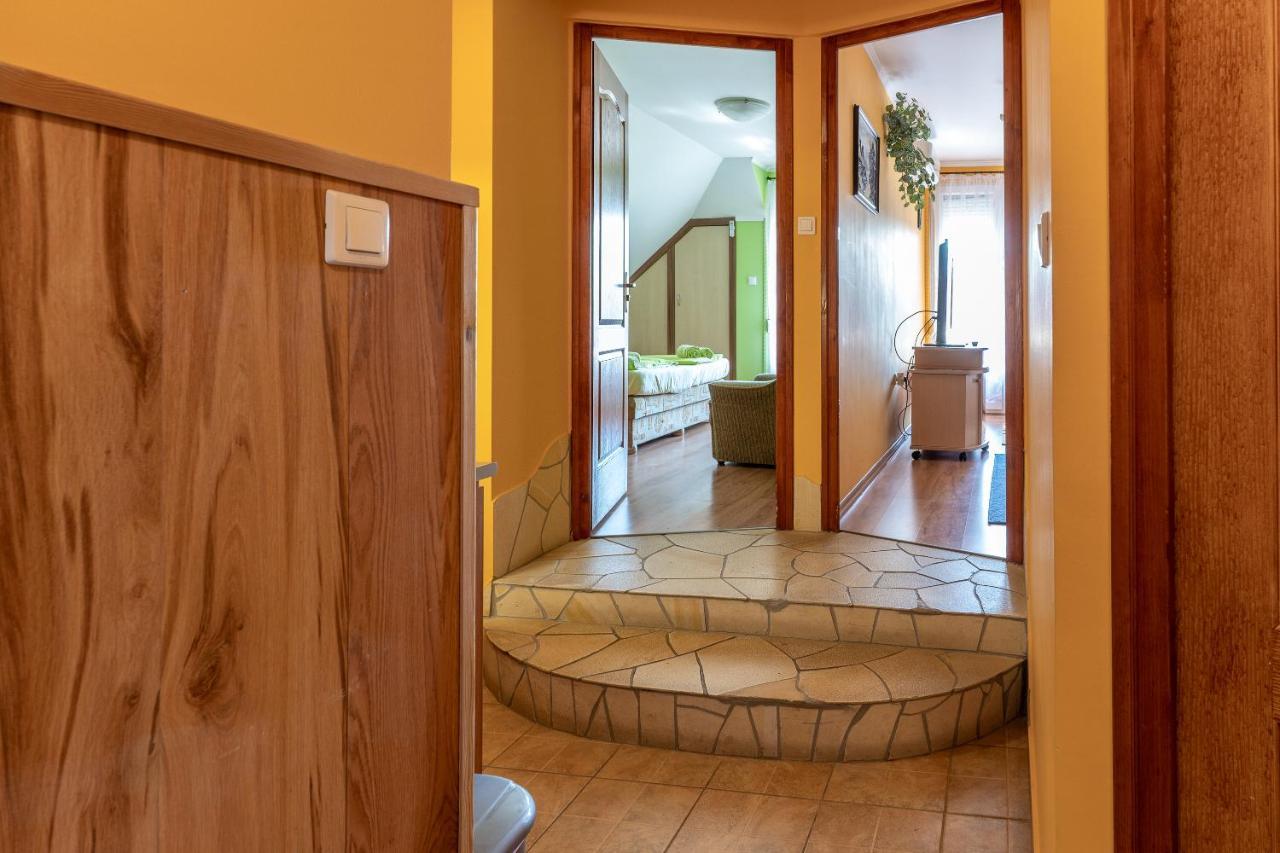 Gál Apartmanház Harkány Exterior foto