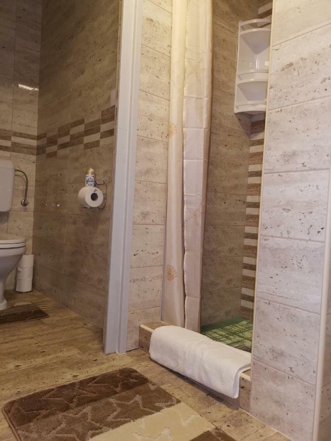 Gál Apartmanház Harkány Exterior foto